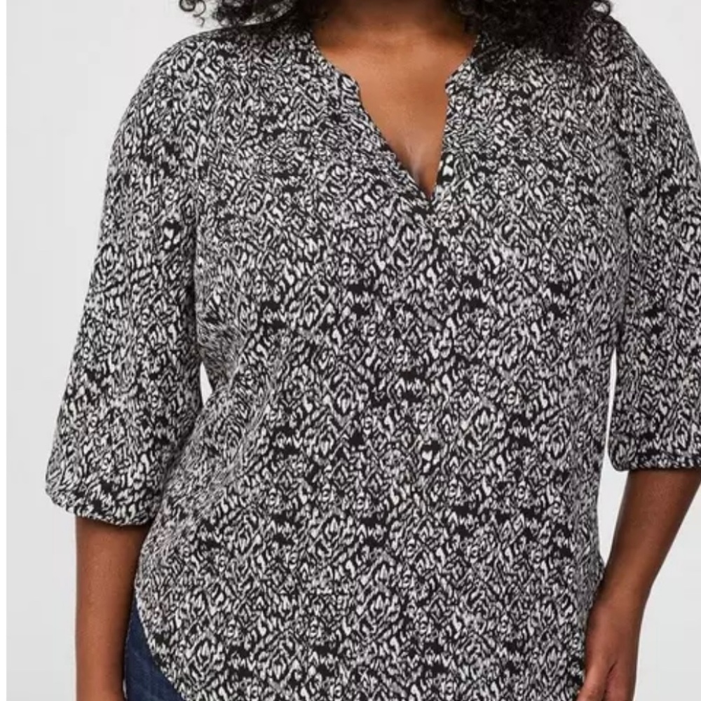 Torrid Harper 3/4 Sleeve Pullover Blouse